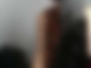 cloehoney's Live Sex Cam Show