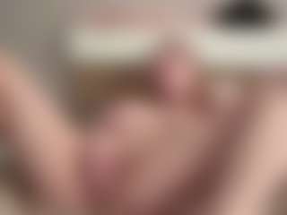 Live cam show with EvaLaizure - Fingers on Taboo Cams XXX