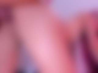 LAURA BLOND's Live Sex Cam Show