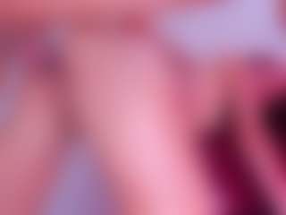LAURA BLOND's Live Sex Cam Show