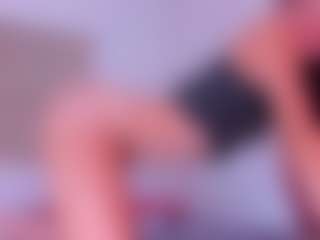 LAURA BLOND's Live Sex Cam Show