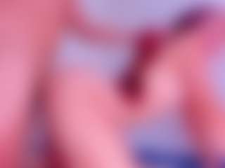 LAURA BLOND's Live Sex Cam Show