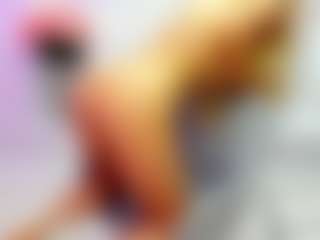 Live cam show with rossa-gold - New Sexwebcam on https://playwithruby.com