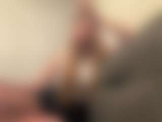 Live cam show with Melani - Black Middle Aged on Camsoda