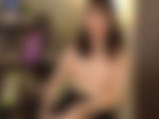 Live cam show with SilvanaPeddie - Facial Piercings on CamClone