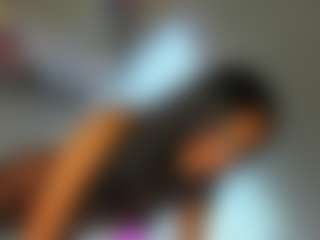 Live cam show with ANIE - Shaved Pussy on live18s.com