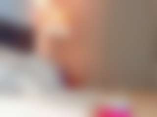 Live cam show with ANIE - Brown Hair Toys on sexylivex.com