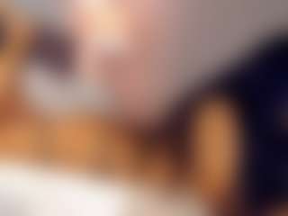 Live cam show with ANIE - Anal Toys on intimatelivegirls.com