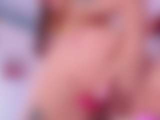 Live cam show with Isabella - Toys Teen (18+) on livesuperchat.net