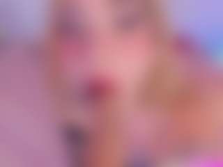 Live cam show with Isabella - Hippie on thefappeningchat.com