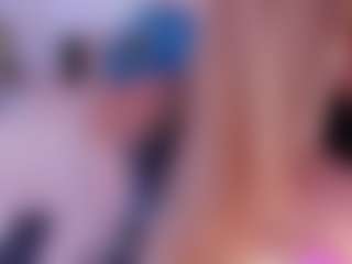 Live cam show with Isabella - Tease Toys on Camsoda