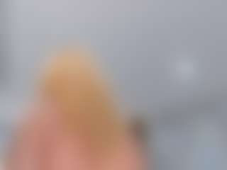 Live cam show with Isabella - Smoking on Camsoda