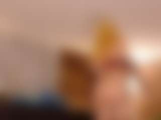 Live cam show with Isabella - Young Adult Teen (18+) on boobsie.com