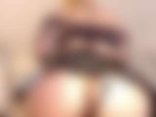 Isabella's Live Sex Cam Show