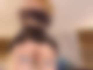 Live cam show with Isabella - HD on Adult Interactions