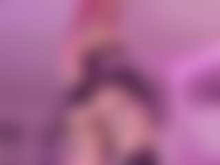 Live cam show with Isabella - Skinny Teen (18+) on Mixed Magazine Live
