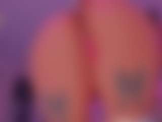 Live cam show with Isabella - Foot Fetish Toys on CamClone