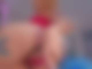 Isabella's Live Sex Cam Show