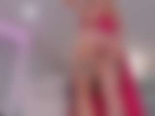 Live cam show with Isabella - Public on CSO-WL