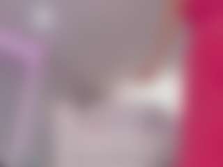 Live cam show with Isabella - Strip on Hubzter Live