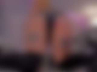 Isabella's Live Sex Cam Show