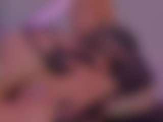 Live cam show with Isabella - Normal on Nude Chat * 1 On 1 Webcam Sex * Live Cam Show