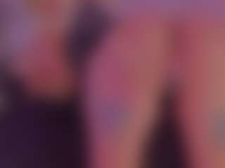 Live cam show with Isabella - Dildo Or Vibrator on StripNow