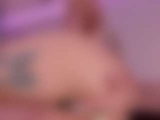 Live cam show with Isabella - Cum on Gym Cam Girls