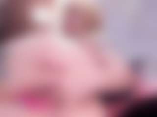 Live cam show with Isabella - Blonde Hair Amateur on Camsoda