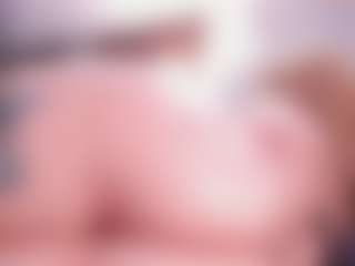 Live cam show with Isabella - Anal on Soda Cam
