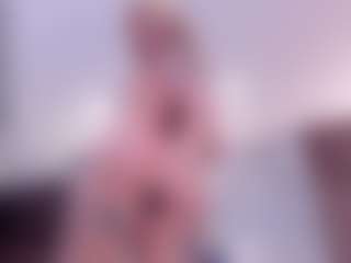 Live cam show with Isabella - Brown Eyes on Camsoda