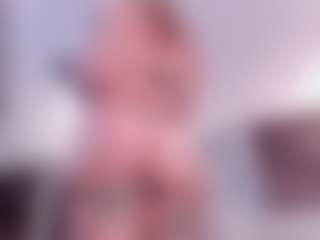 Live cam show with Isabella - Blonde Hair Amateur on Soda Cam