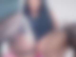 Live cam show with creamy pie - Flashing on Camsoda