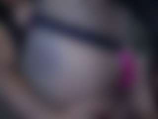 Live cam show with creamy pie - Black Squirt on Dolls Live