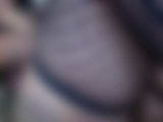 Live cam show with creamy pie - BBW on crypto-cams