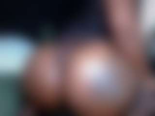 creamy pie MILF webcam performer live streaming