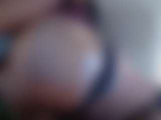 Live cam show with creamy pie - Solo on Camsoda