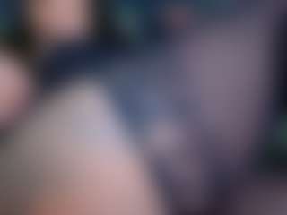 Live cam show with creamy pie - Squirt on Ass Tok