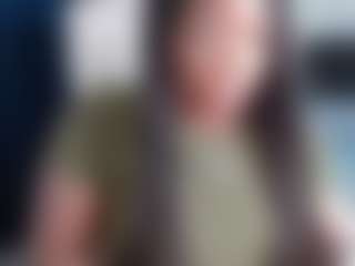 Live cam show with creamy pie - Black Petite on Soda Cam