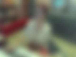 Live cam show with SexyLily - Tattoos Granny on Cam Slut