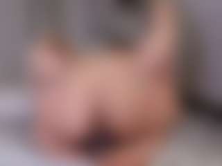 Live cam show with StephKegels - Tease on luckytryst.com