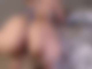 Live cam show with StephKegels - BBW MILF on Camsoda