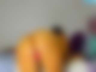 LilaMarin's Live Sex Cam Show