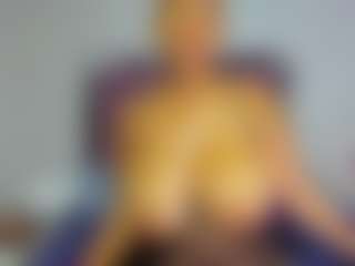 LilaMarin's Live Sex Cam Show