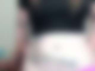 Lady the Tramp MILF webcam performer live streaming