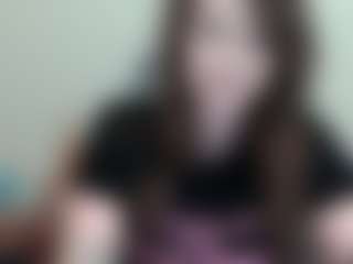 Lady the Tramp MILF webcam performer live streaming