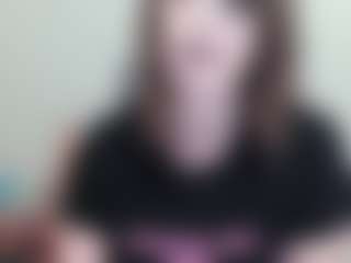 Lady the Tramp MILF webcam performer live streaming