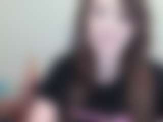 Lady the Tramp MILF webcam performer live streaming