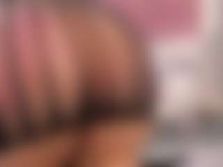 Live cam show with Jania - Wet on Hubzter Live