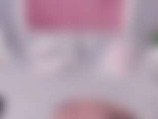 Live cam show with Jania - Glasses on SxyPornLive